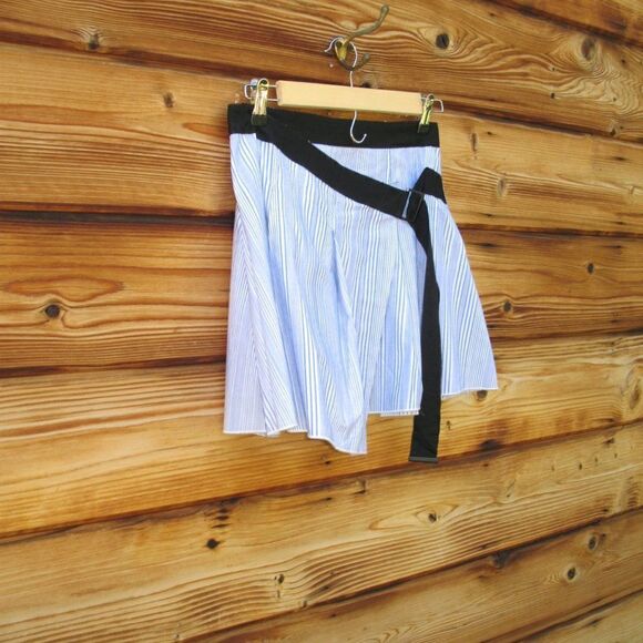 NWT LF Seek the Label Belted Wrap Skirt - Picture 2 of 8